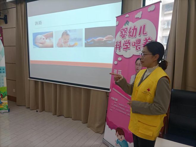 市级红十字冠熊猫体育平台名医疗机构开展“红十字博爱周”主题宣传活动剪影(图7)