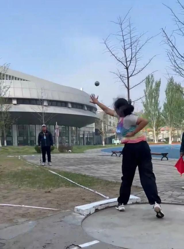 北京市育才学校通州分校运动队闪耀2025年通州区运动会(图2)