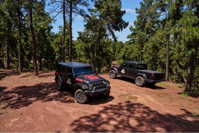 侏罗纪世界探索版Jeep发布 限时一口价4039万起(图2)
