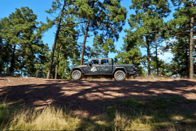 侏罗纪世界探索版Jeep发布 限时一口价4039万起(图4)